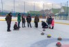На дворовых катках работают теплые раздевалки и бесплатный прокат инвентаря. На дворовых катках работают теплые раздевалки и бесплатный прокат инвентаря.